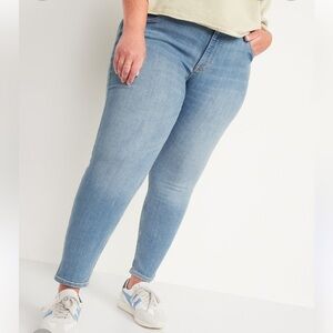 Old Navy Rockstar Siper Skinny mid-rise jegging size 18